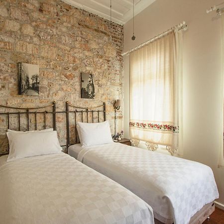 Opus 1910 Otel Ayvalı Dış mekan fotoğraf