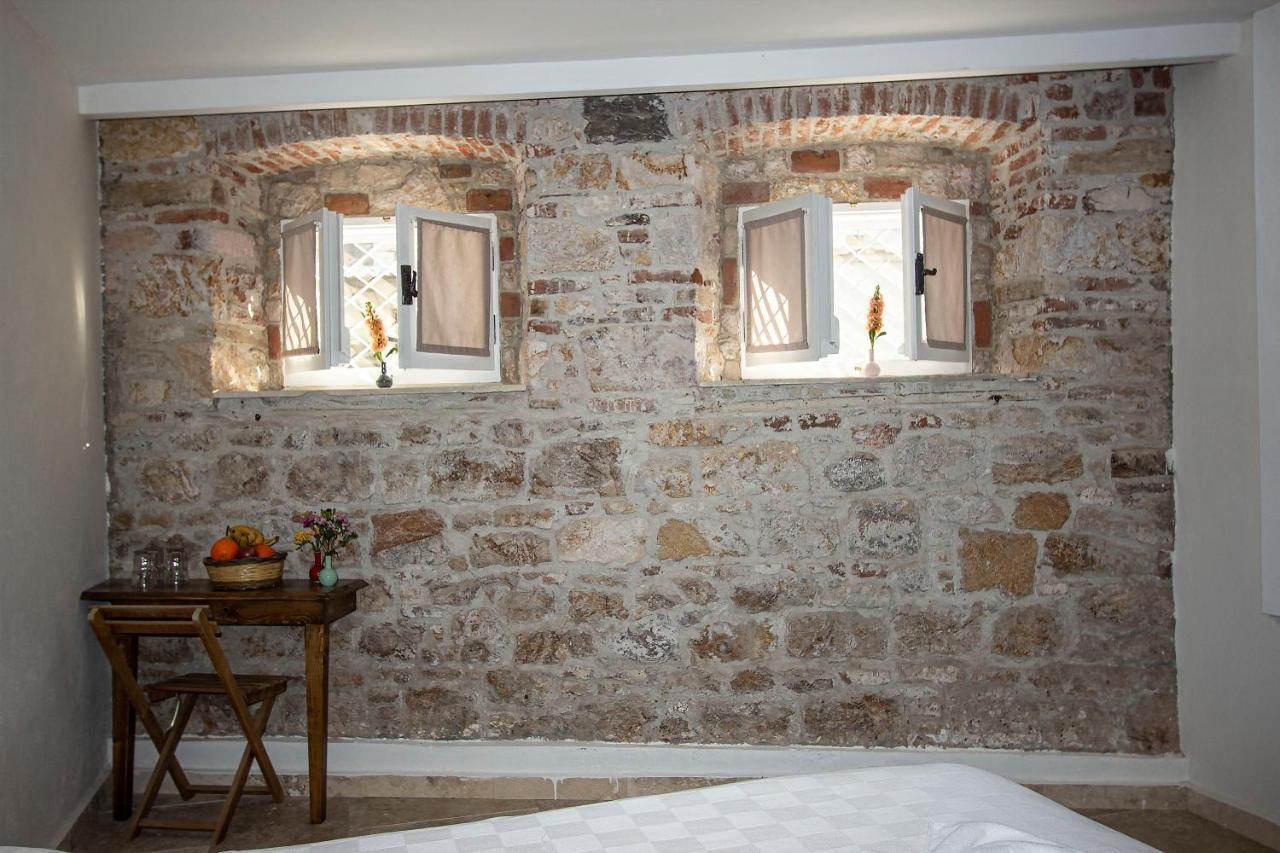 Opus 1910 Otel Ayvalı Dış mekan fotoğraf